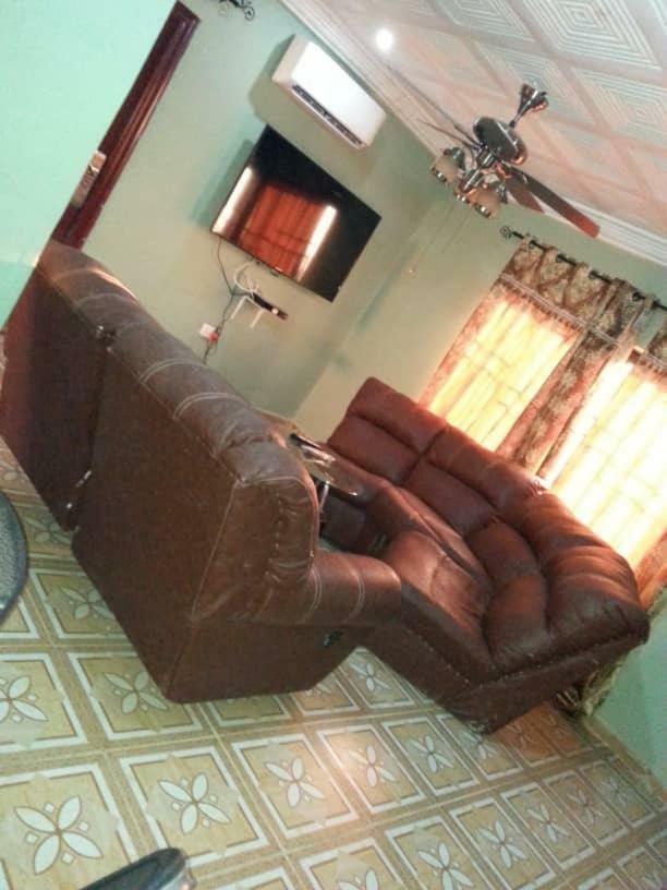 Gya-Son Royal Guest House Kumasi Eksteriør billede